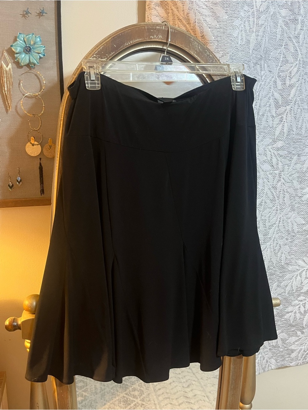 East 5th Black Flowy A-Line Skirt